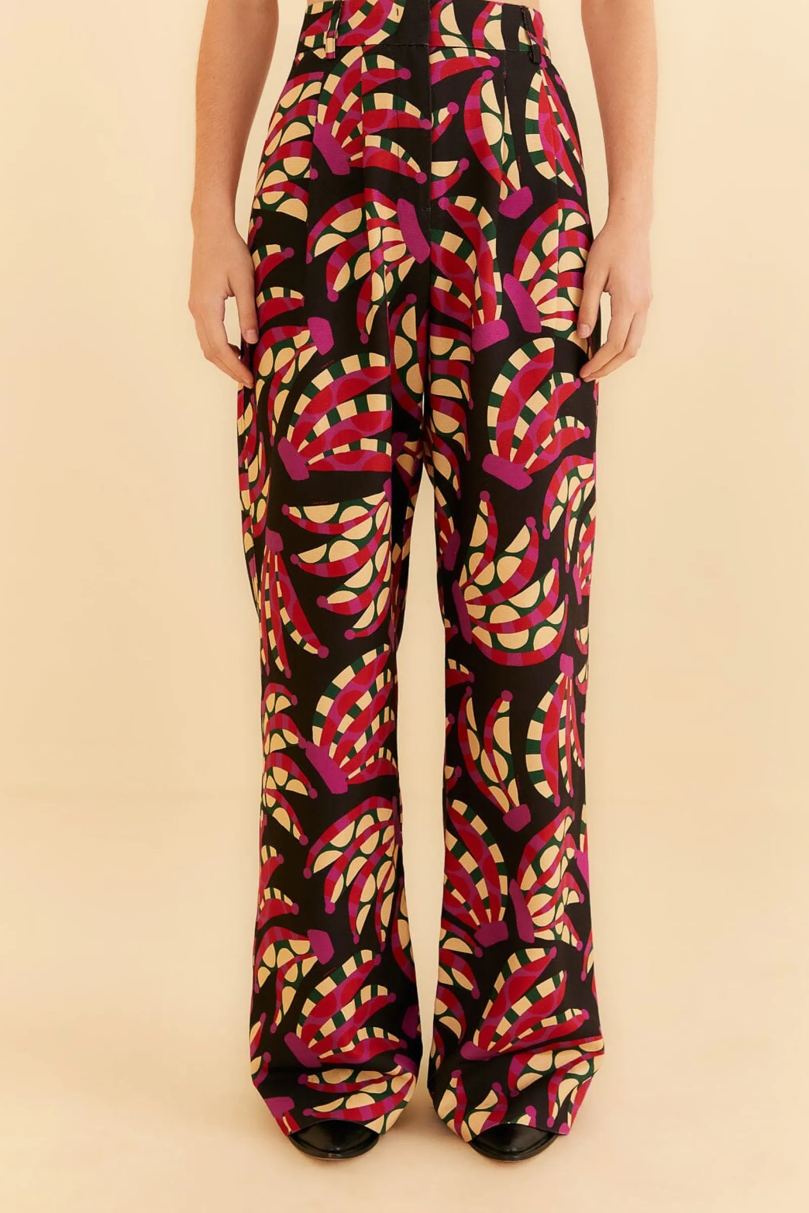 BLACK BANANA DOTS LOW WAISTED PANTS