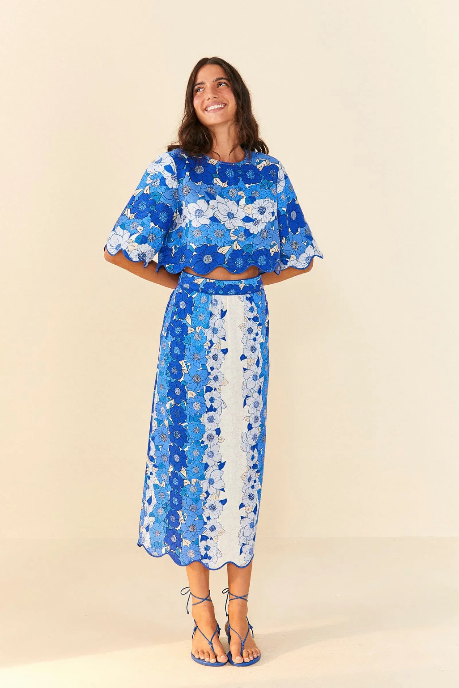 BLUE FLOWER STRIPES CROP TOP