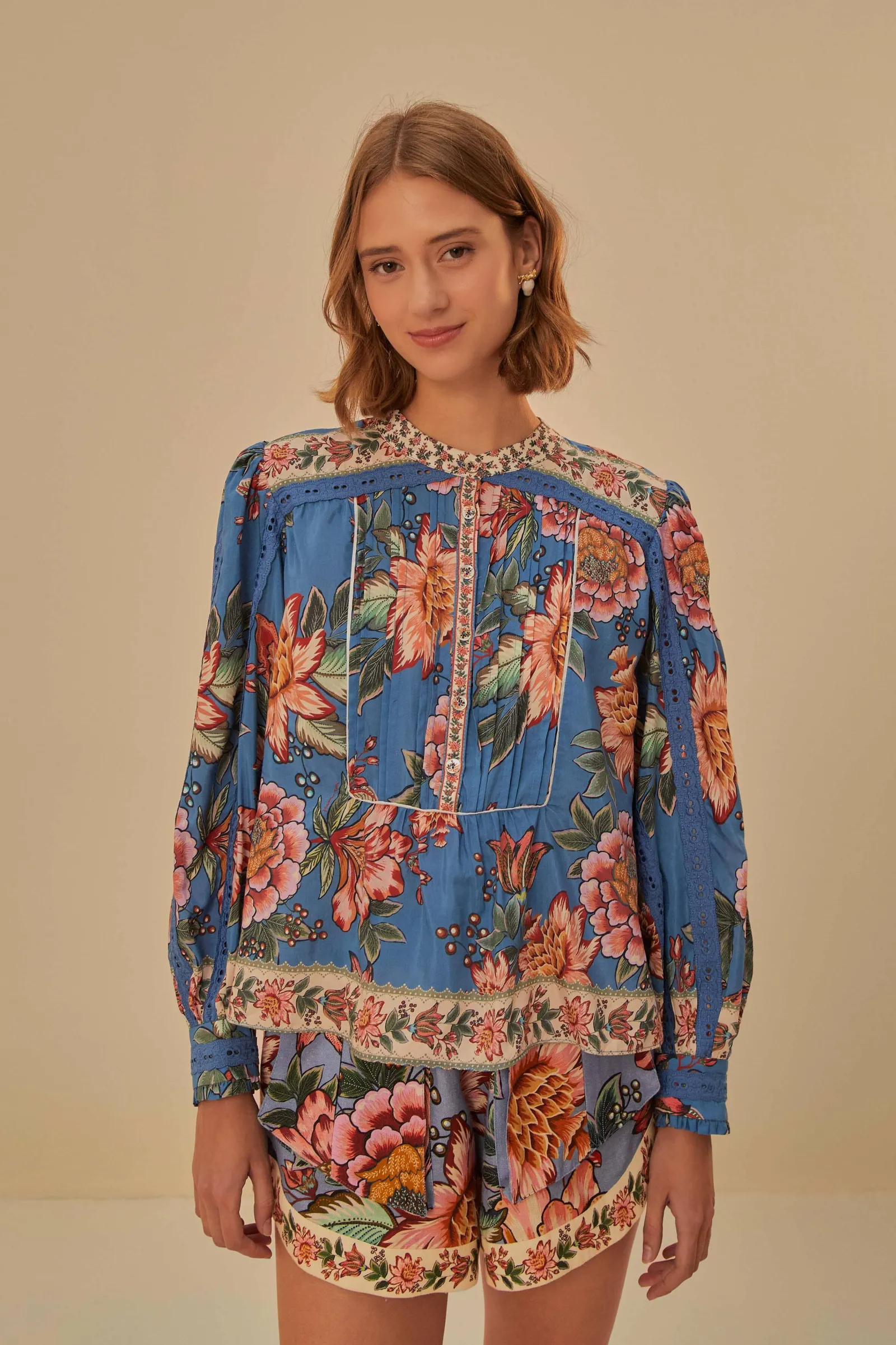  BLUE WONDERFUL BOUQUET LONG SLEEVE BLOUSE