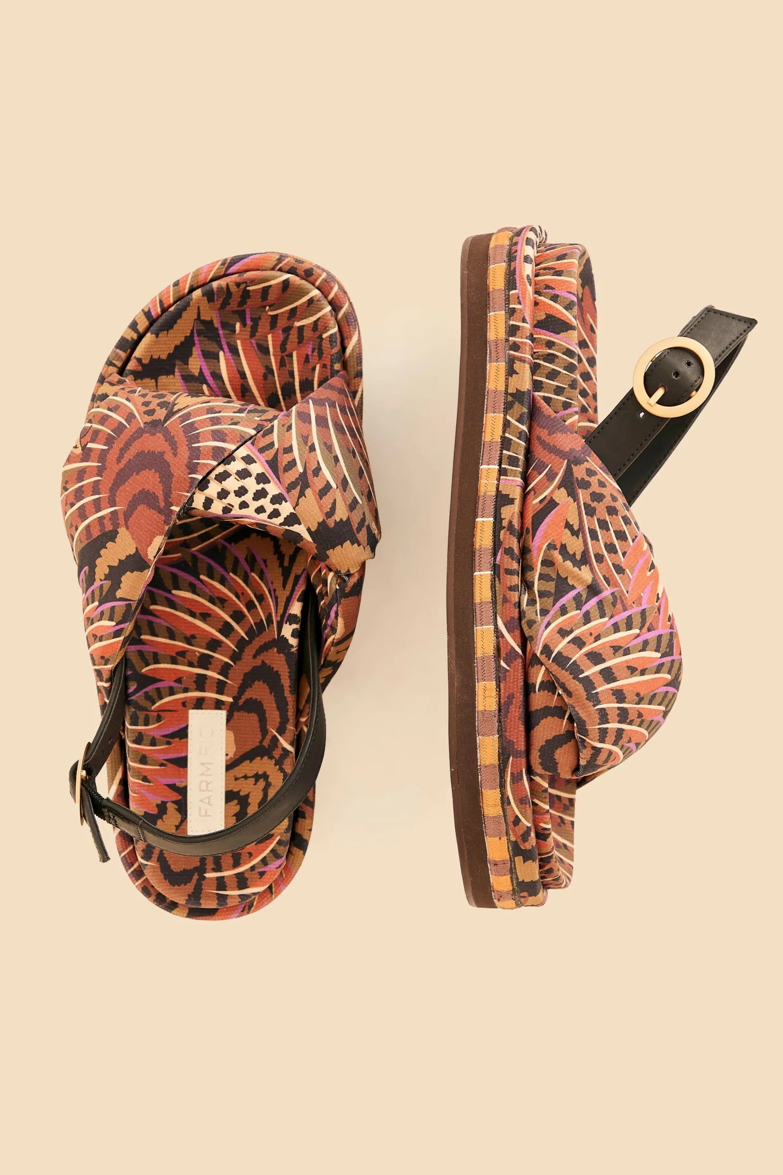 CARAMEL MACAWMOUFLAGE PUFFY FLAT SANDAL