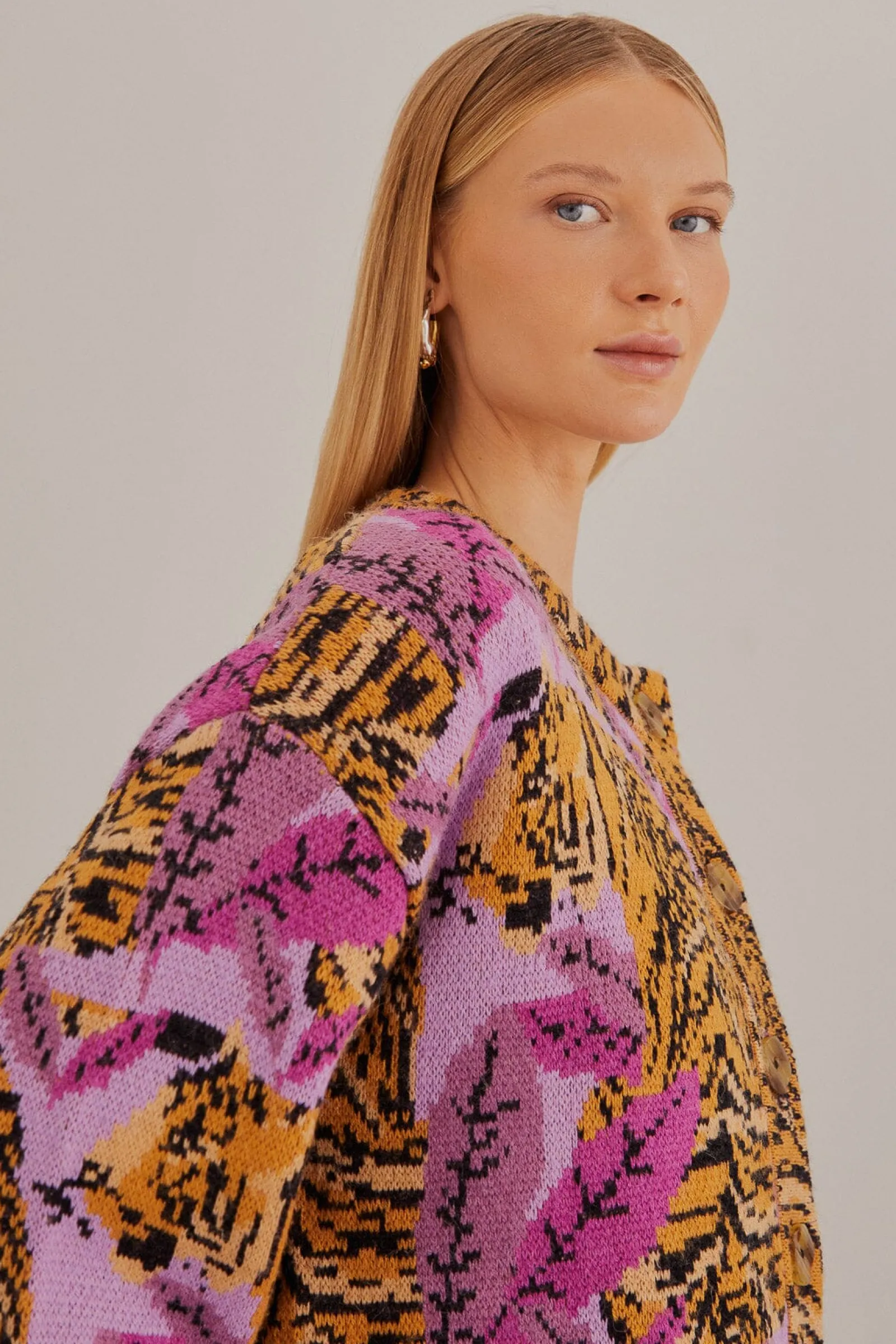 LAVENDER TIGER LEAVES KNIT CARDIGAN