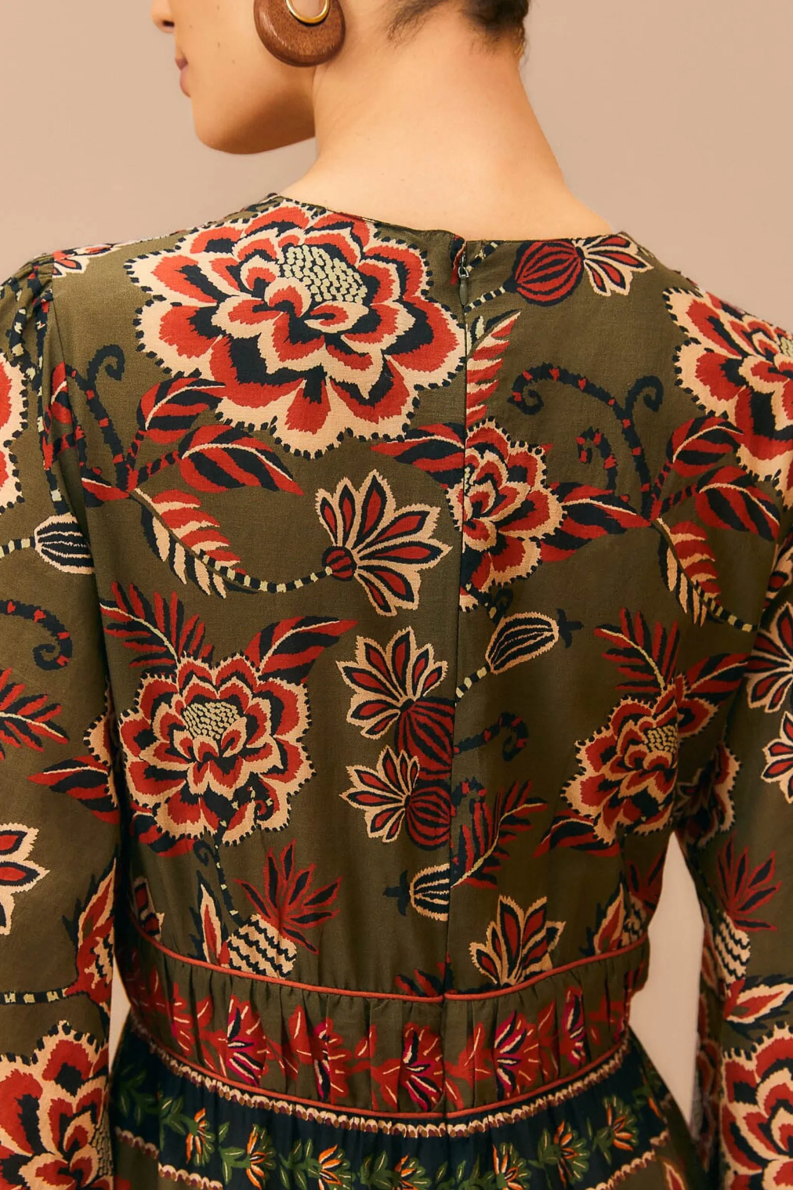 MULTICOLOR AINIKA FLORAL GARDEN MAXI DRESS