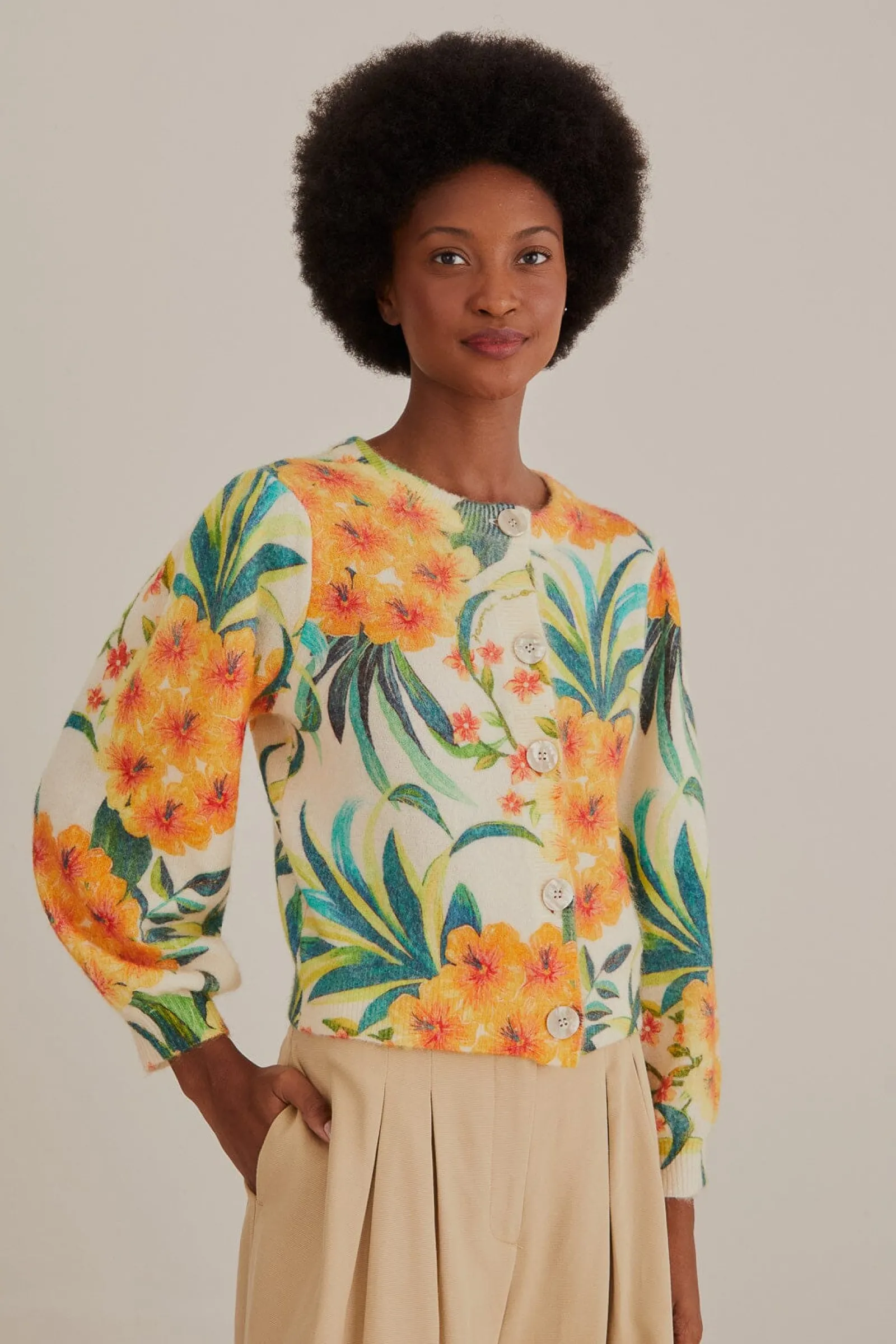  OFF-WHITE PINEAPPLE BLOOM KNIT CARDIGAN