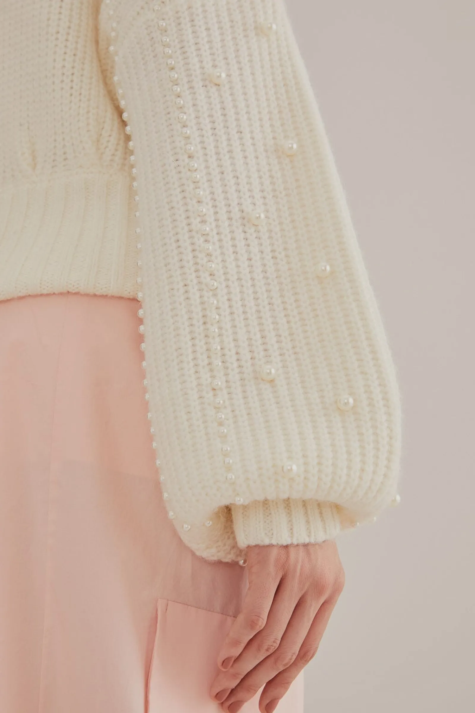 PEARL EMBROIDERED BUBBLE SWEATER