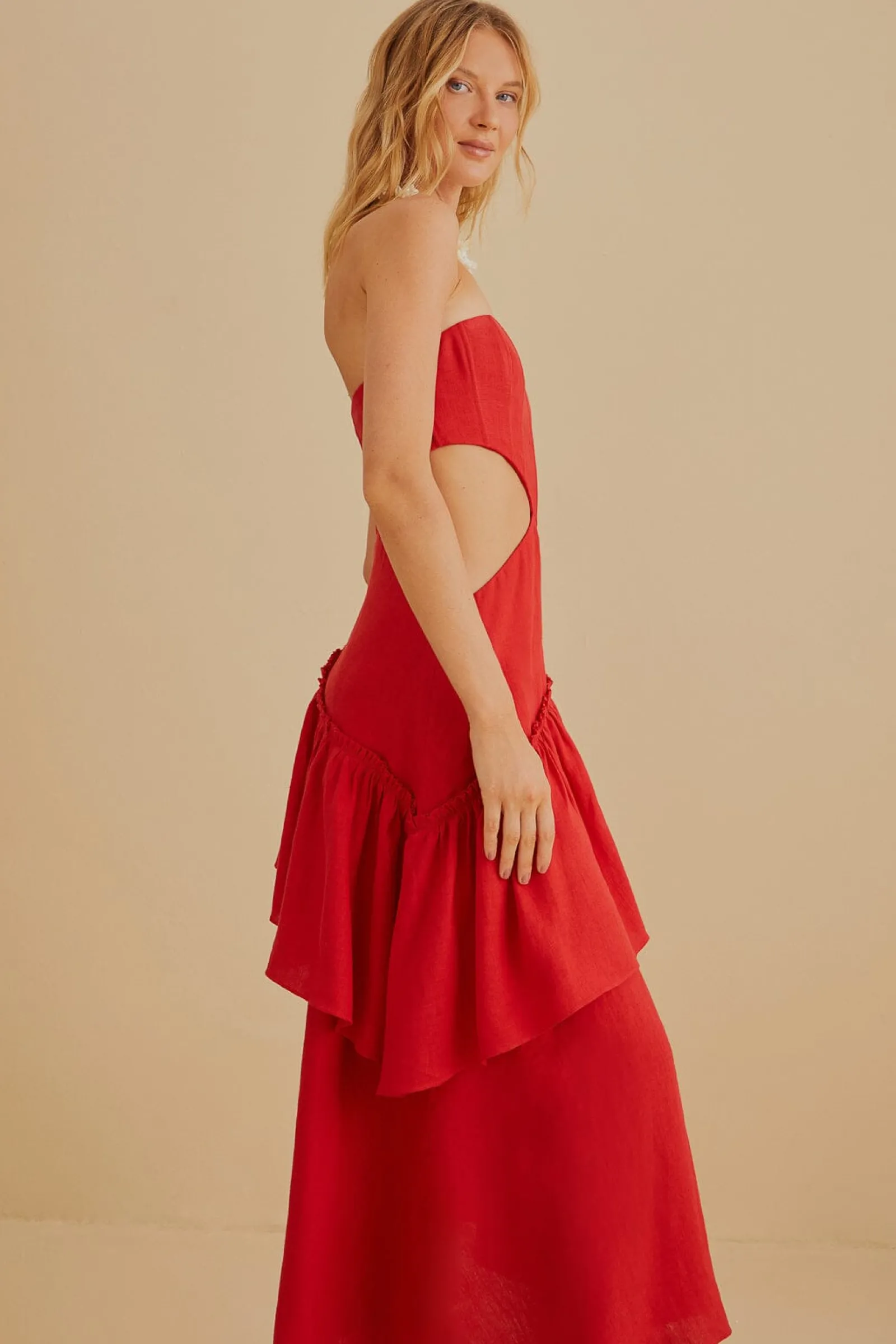 RED CUT OUT STRAPLESS MIDI DRESS