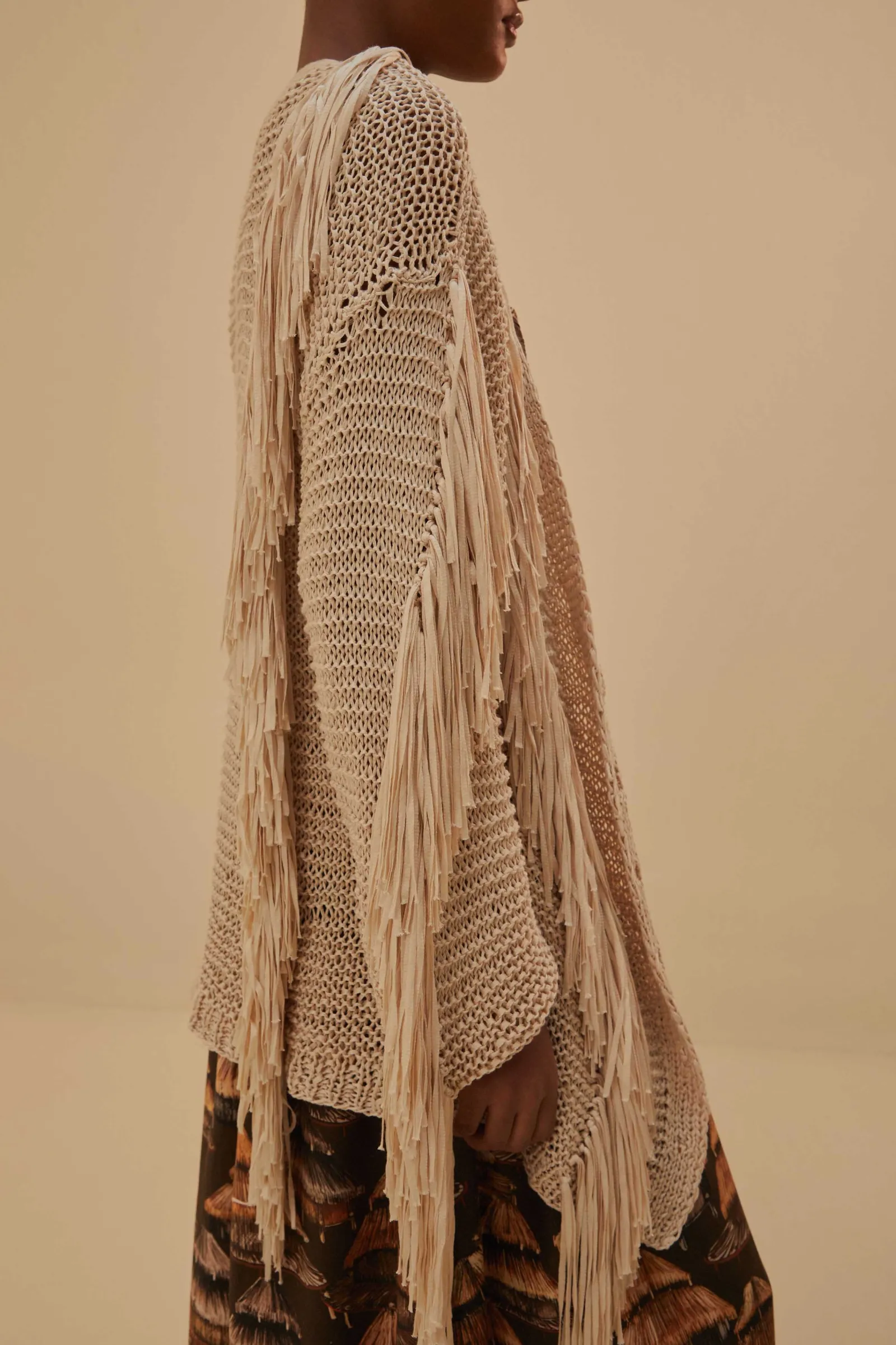 SAND STRIPES FRINGES KNIT CARDIGAN