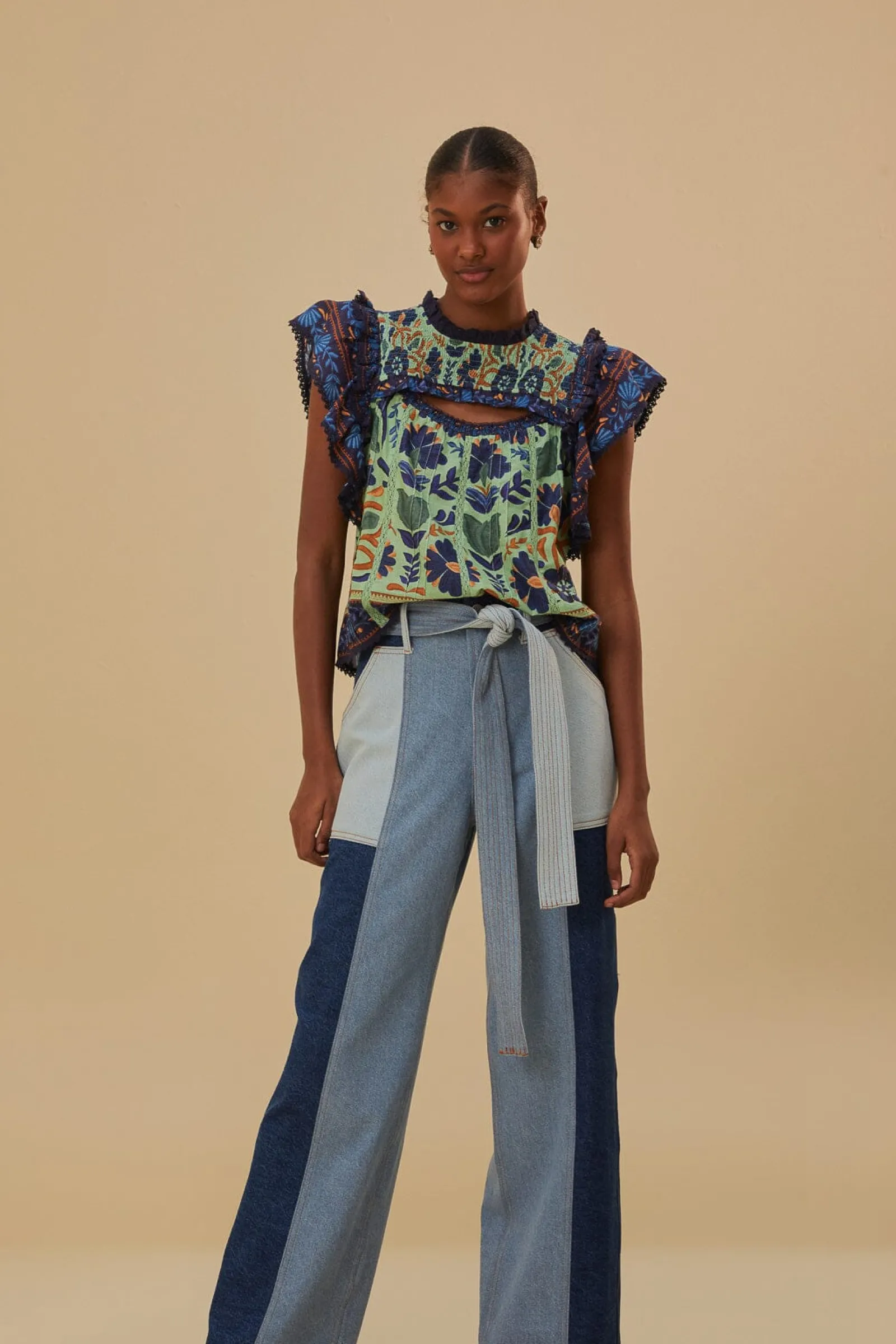 TIE WAIST PATCH DENIM PANTS